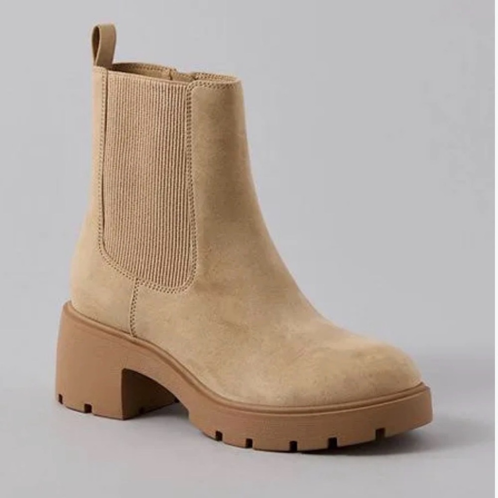 Steve Madden Hutch Sand Ankle Boots